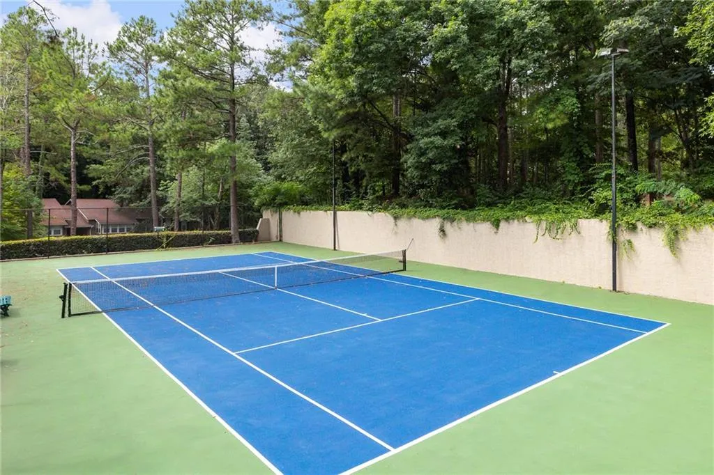 5137 Roswell Road Unit 9, Atlanta, Georgia 30342, 2 Bedrooms Bedrooms, ,2 BathroomsBathrooms,Residential,Sold,5137 Roswell Road Unit 9,7097189