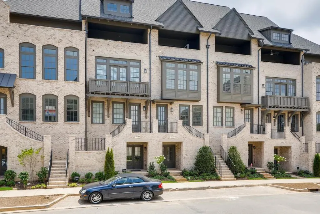 6641 Cadence Boulevard, Sandy Springs, Georgia 30328, 2 Bedrooms Bedrooms, ,3 BathroomsBathrooms,Residential,Sold,6641 Cadence Boulevard,6047511