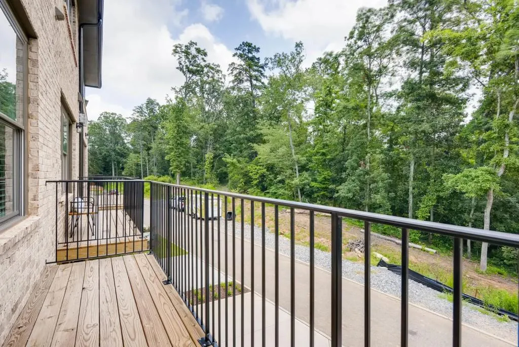6641 Cadence Boulevard, Sandy Springs, Georgia 30328, 2 Bedrooms Bedrooms, ,3 BathroomsBathrooms,Residential,Sold,6641 Cadence Boulevard,6047511