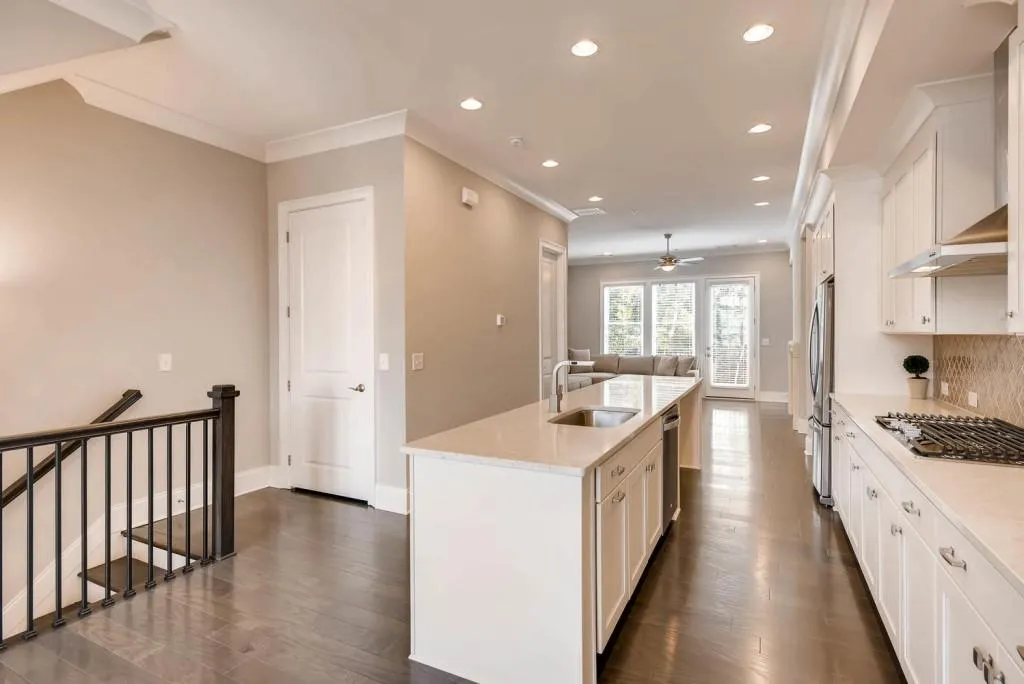 6641 Cadence Boulevard, Sandy Springs, Georgia 30328, 2 Bedrooms Bedrooms, ,3 BathroomsBathrooms,Residential,Sold,6641 Cadence Boulevard,6047511