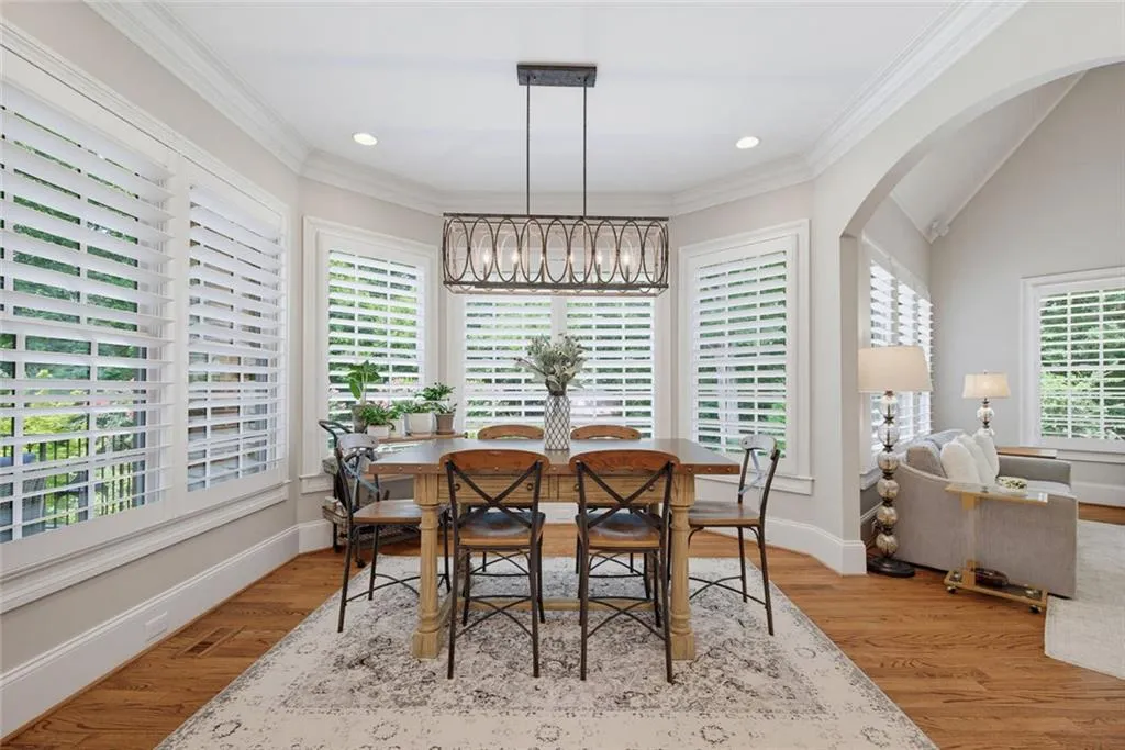 280 Old Ivy Road Ne, Atlanta, Georgia 30342, 6 Bedrooms Bedrooms, 0 ,6 BathroomsBathrooms,Residential,For Sale,280 Old Ivy Road Ne,7807800