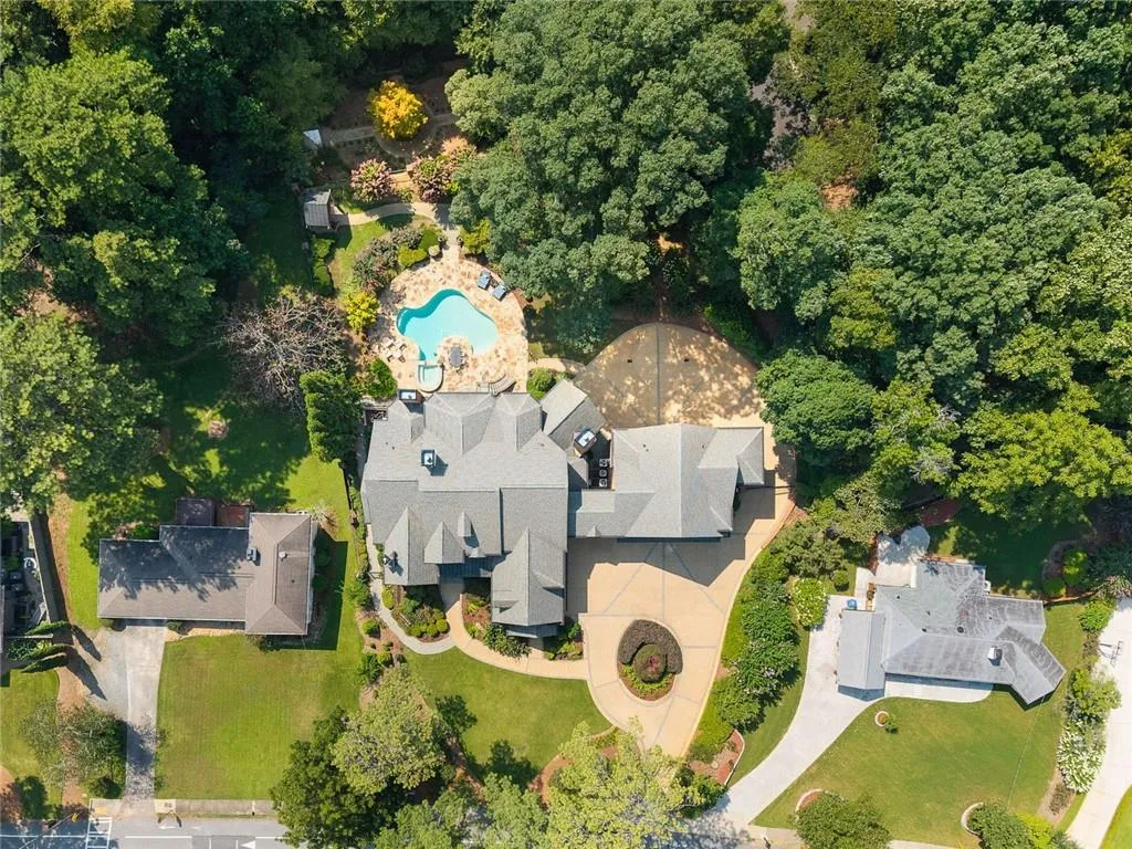 280 Old Ivy Road Ne, Atlanta, Georgia 30342, 6 Bedrooms Bedrooms, 0 ,6 BathroomsBathrooms,Residential,For Sale,280 Old Ivy Road Ne,7807800
