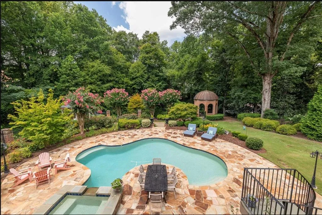 280 Old Ivy Road Ne, Atlanta, Georgia 30342, 6 Bedrooms Bedrooms, 0 ,6 BathroomsBathrooms,Residential,For Sale,280 Old Ivy Road Ne,7807800
