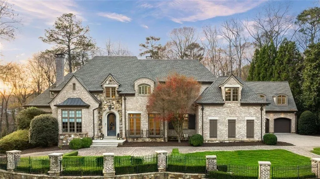 4076 Glen Devon Drive Nw, Atlanta, Georgia 30327, 7 Bedrooms Bedrooms, 0 ,9 BathroomsBathrooms,Residential,Sold,4076 Glen Devon Drive Nw,7769115