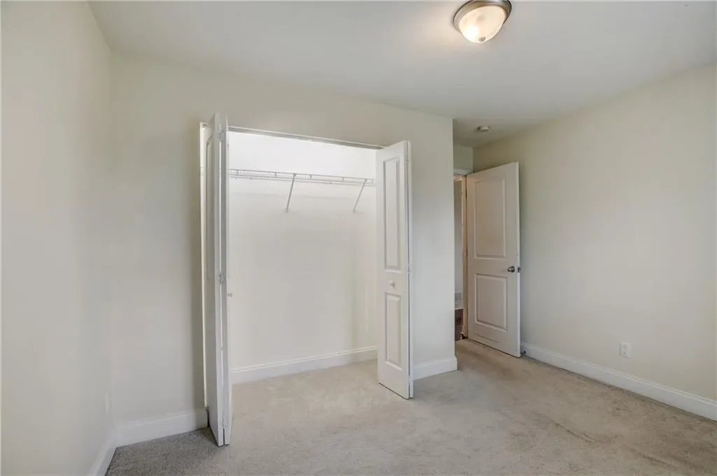 750 Dalrymple Road Unit G2, Sandy Springs, Georgia 30328, 3 Bedrooms Bedrooms, ,2 BathroomsBathrooms,Residential,Sold,750 Dalrymple Road Unit G2,7379879