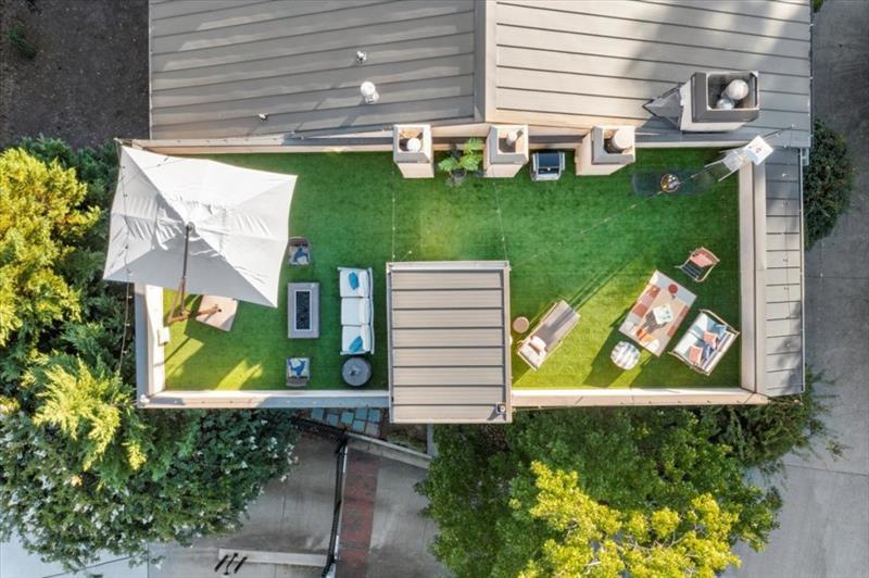 5512 Glenridge Drive Unit A, Atlanta, Georgia 30342, 3 Bedrooms Bedrooms, ,3 BathroomsBathrooms,Residential,Sold,5512 Glenridge Drive Unit A,7283913