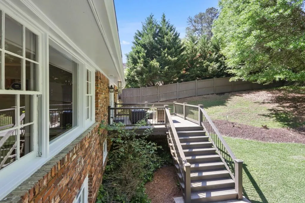 6870 Heathfield Drive, Atlanta, Georgia 30328, 4 Bedrooms Bedrooms, ,3 BathroomsBathrooms,Residential,Sold,6870 Heathfield Drive,6709150
