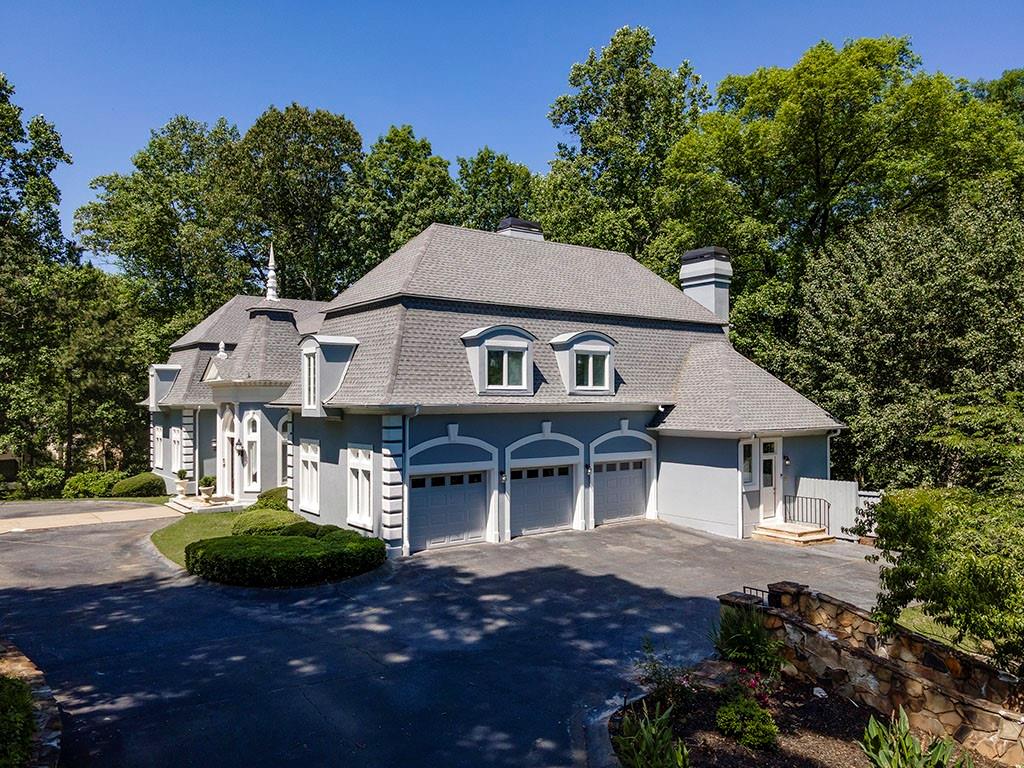 215 Lachaize Circle, Sandy Springs, Georgia 30327, 6 Bedrooms Bedrooms, ,6 BathroomsBathrooms,Residential,Sold,215 Lachaize Circle,7267820