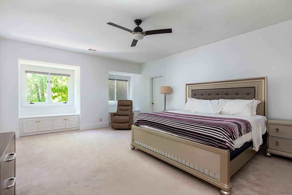 215 Lachaize Circle, Sandy Springs, Georgia 30327, 6 Bedrooms Bedrooms, ,6 BathroomsBathrooms,Residential,Sold,215 Lachaize Circle,7267820