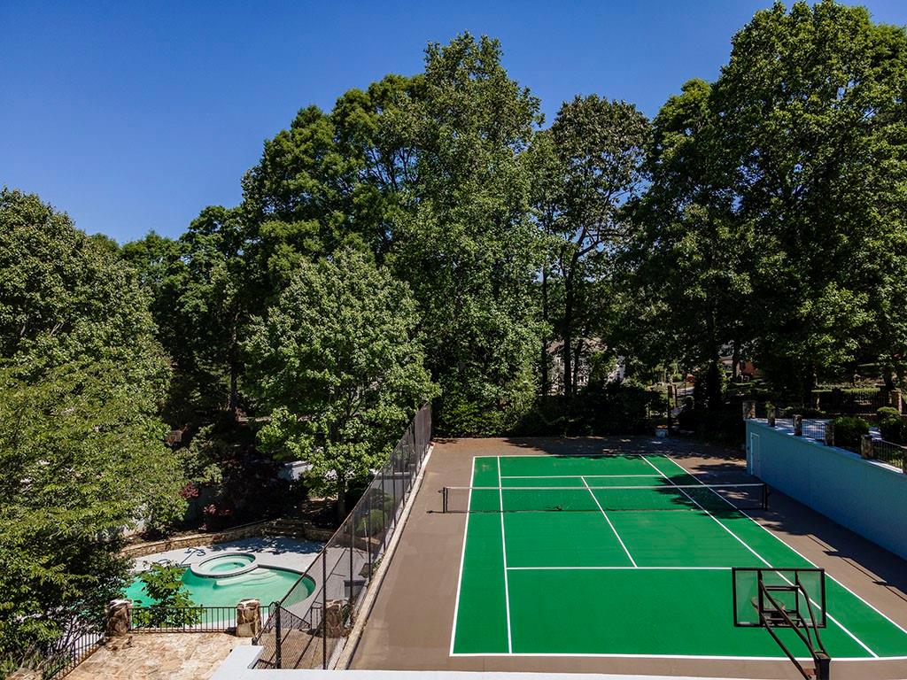 215 Lachaize Circle, Sandy Springs, Georgia 30327, 6 Bedrooms Bedrooms, ,6 BathroomsBathrooms,Residential,Sold,215 Lachaize Circle,7267820
