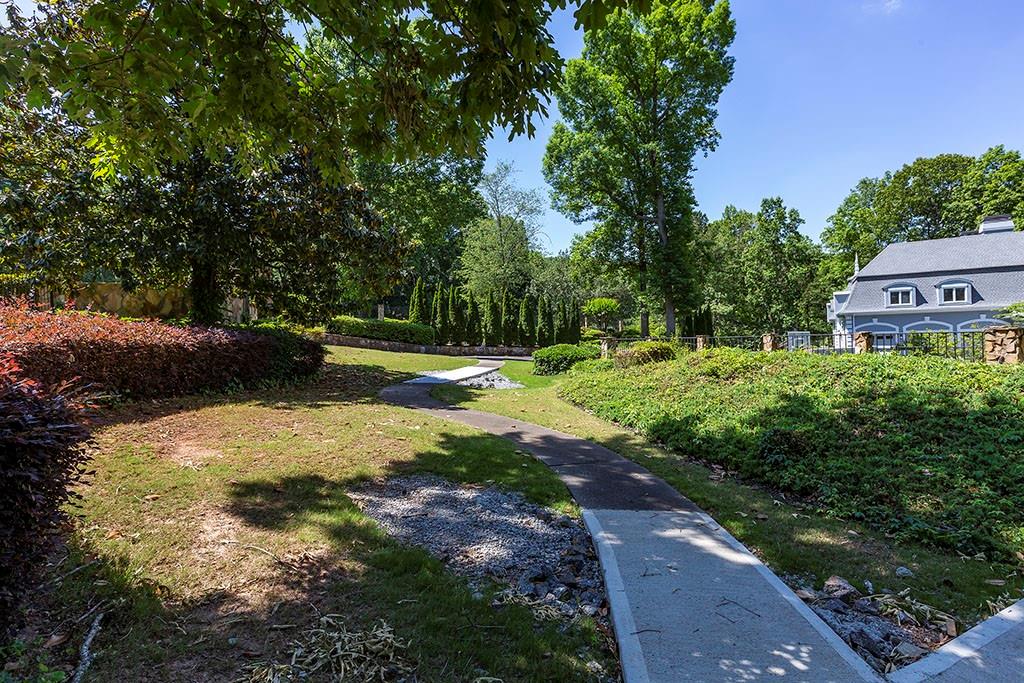 215 Lachaize Circle, Sandy Springs, Georgia 30327, 6 Bedrooms Bedrooms, ,6 BathroomsBathrooms,Residential,Sold,215 Lachaize Circle,7267820
