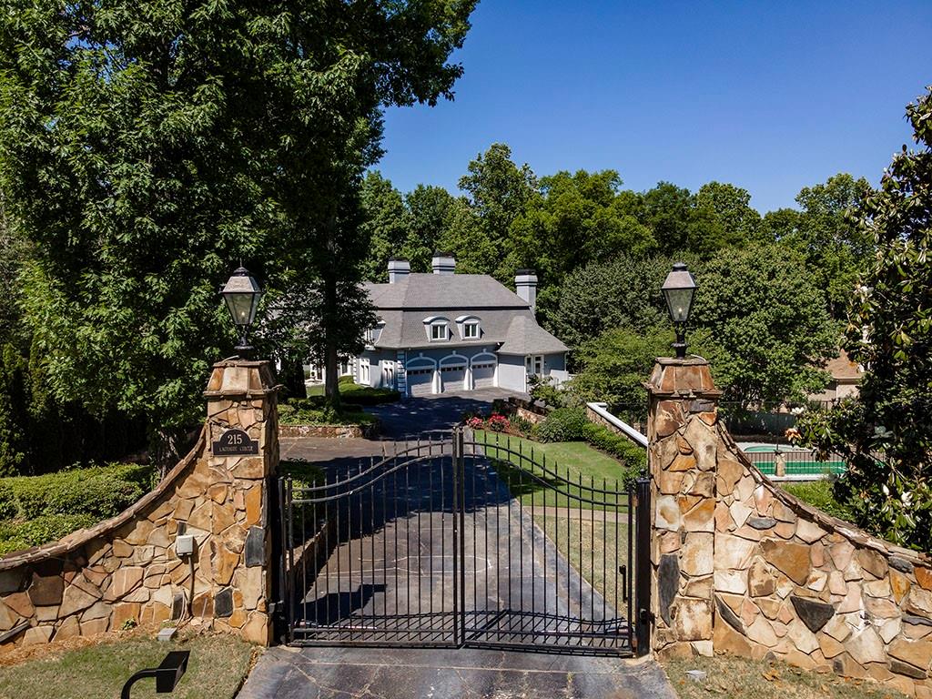 215 Lachaize Circle, Sandy Springs, Georgia 30327, 6 Bedrooms Bedrooms, ,6 BathroomsBathrooms,Residential,Sold,215 Lachaize Circle,7267820