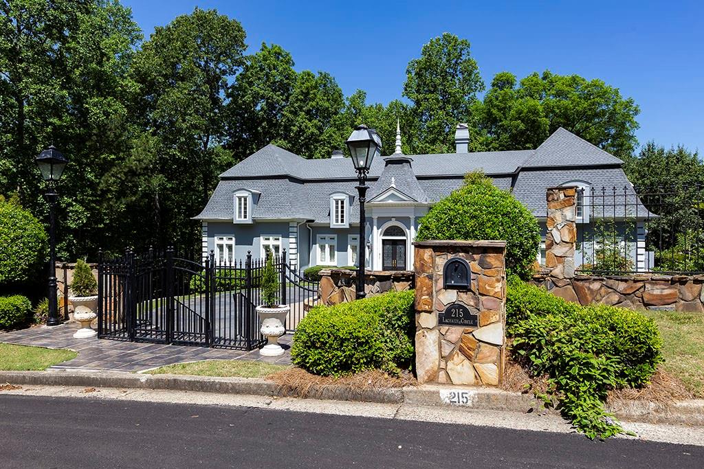 215 Lachaize Circle, Sandy Springs, Georgia 30327, 6 Bedrooms Bedrooms, ,6 BathroomsBathrooms,Residential,Sold,215 Lachaize Circle,7267820