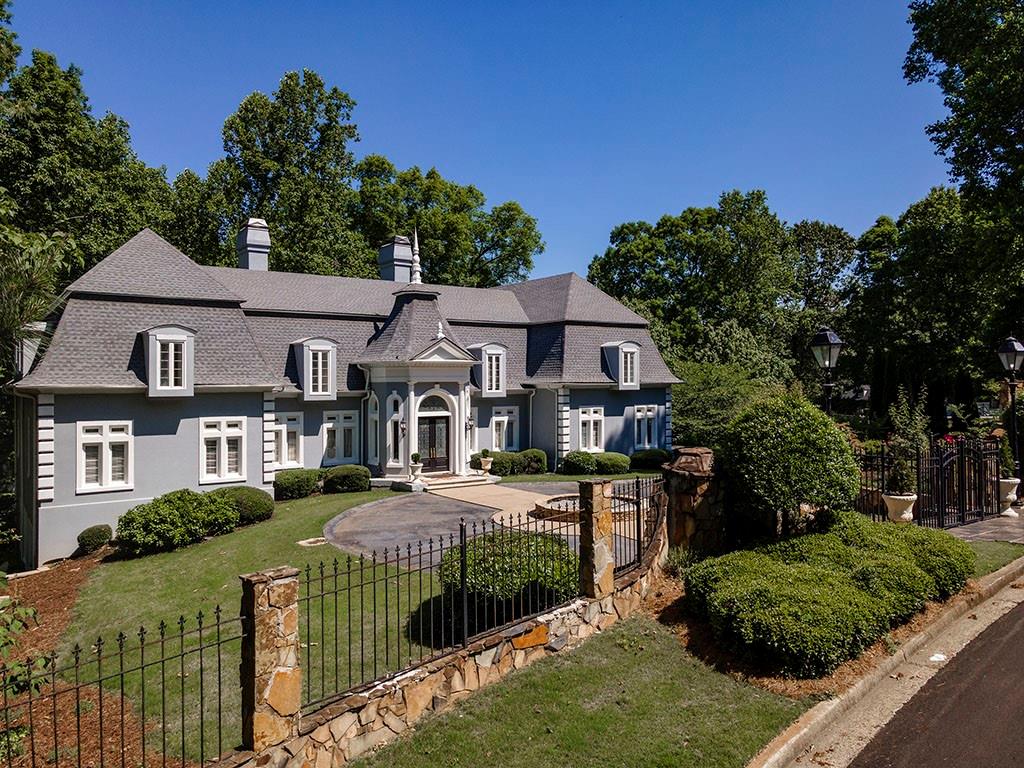 215 Lachaize Circle, Sandy Springs, Georgia 30327, 6 Bedrooms Bedrooms, ,6 BathroomsBathrooms,Residential,Sold,215 Lachaize Circle,7267820