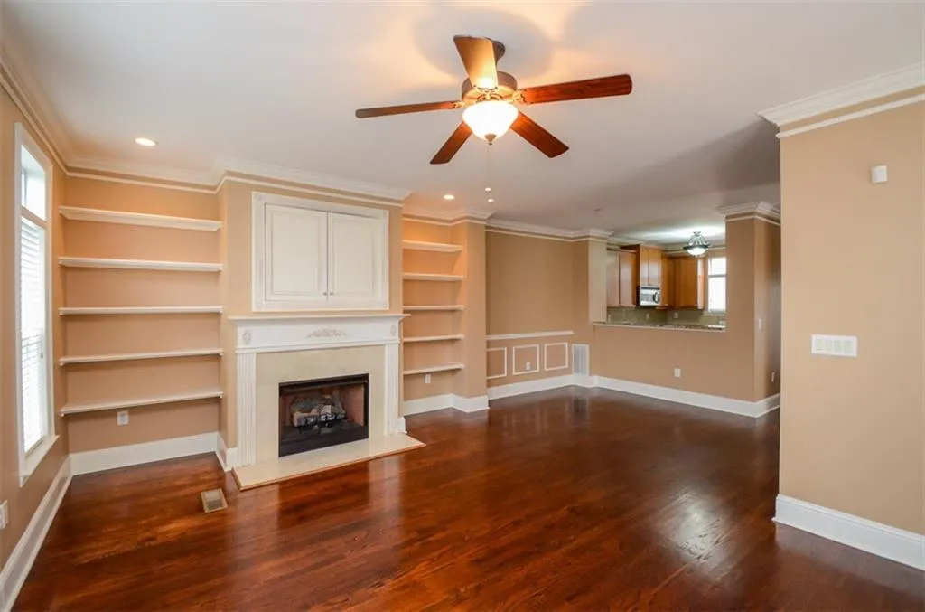 1116 Glenridge Place Unit 605, Sandy Springs, Georgia 30342, 2 Bedrooms Bedrooms, ,2 BathroomsBathrooms,Residential,Sold,1116 Glenridge Place Unit 605,5750342