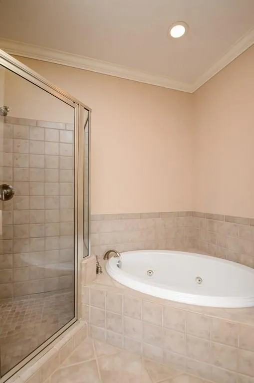 1116 Glenridge Place Unit 605, Sandy Springs, Georgia 30342, 2 Bedrooms Bedrooms, ,2 BathroomsBathrooms,Residential,Sold,1116 Glenridge Place Unit 605,5750342