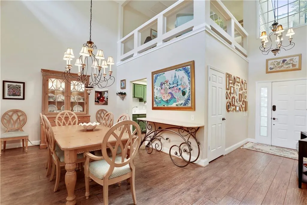 36 Waterford Court, Sandy Springs, Georgia 30328, 2 Bedrooms Bedrooms, ,2 BathroomsBathrooms,Residential,Sold,36 Waterford Court,6886052