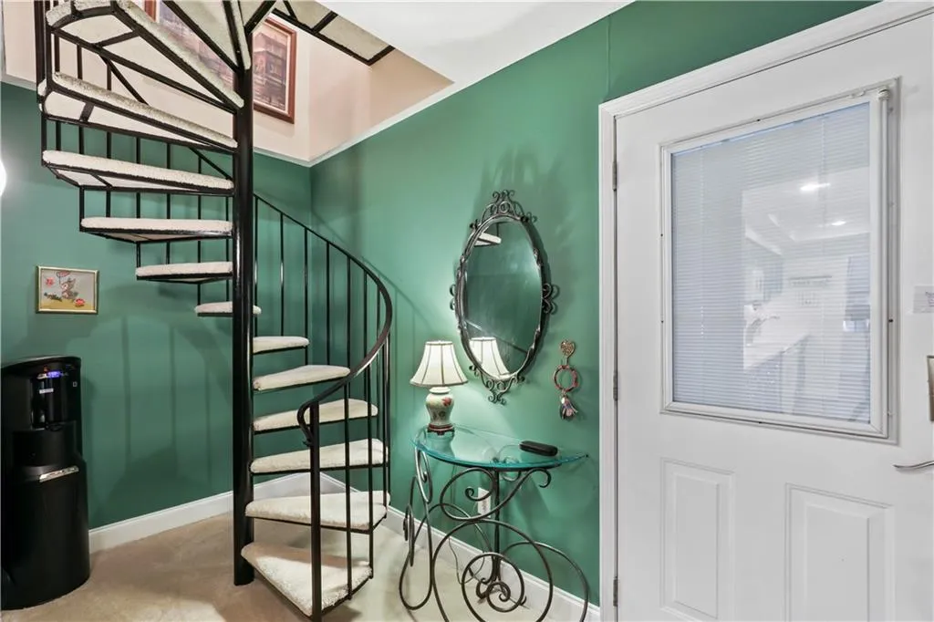 36 Waterford Court, Sandy Springs, Georgia 30328, 2 Bedrooms Bedrooms, ,2 BathroomsBathrooms,Residential,Sold,36 Waterford Court,6886052