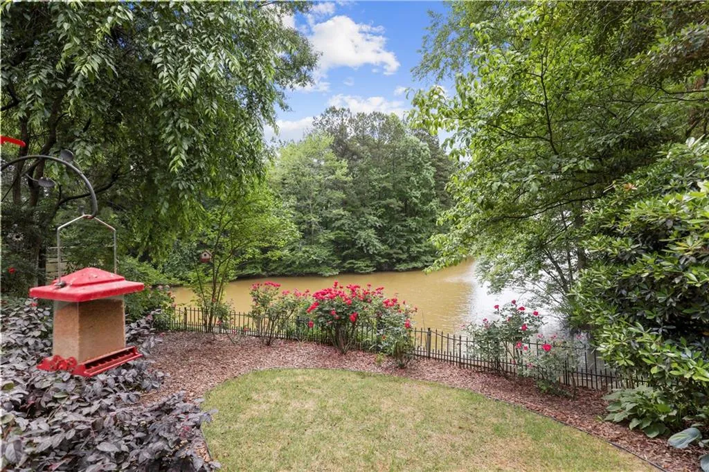 36 Waterford Court, Sandy Springs, Georgia 30328, 2 Bedrooms Bedrooms, ,2 BathroomsBathrooms,Residential,Sold,36 Waterford Court,6886052