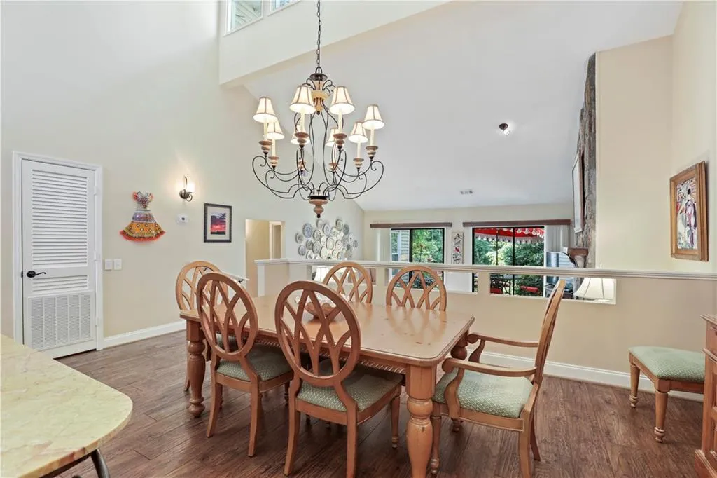 36 Waterford Court, Sandy Springs, Georgia 30328, 2 Bedrooms Bedrooms, ,2 BathroomsBathrooms,Residential,Sold,36 Waterford Court,6886052