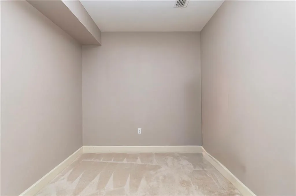 Flex space can be a den, gym or additional storage