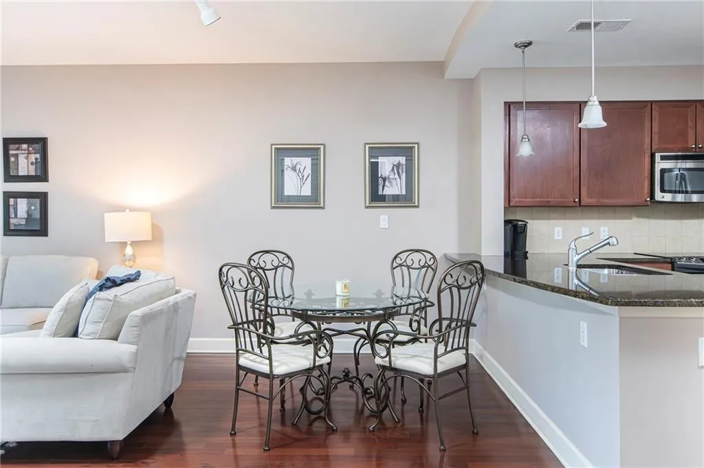200 River Vista Drive Unit 505, Atlanta, Georgia 30339, 1 Bedroom Bedrooms, ,1 BathroomBathrooms,Residential,For Sale,200 River Vista Drive Unit 505,7663568