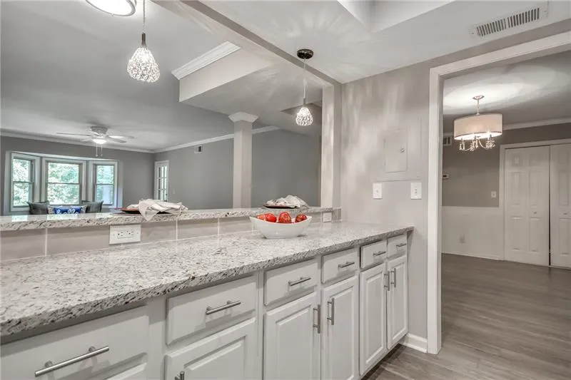 6851 Roswell Road Unit H20, Sandy Springs, Georgia 30328, 3 Bedrooms Bedrooms, ,2 BathroomsBathrooms,Residential,Sold,6851 Roswell Road Unit H20,6639760