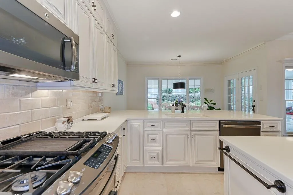 275 Somerset Court, Sandy Springs, Georgia 30350, 4 Bedrooms Bedrooms, ,3 BathroomsBathrooms,Residential,Sold,275 Somerset Court,6588406 275 Somerset Court, Sandy Springs, Georgia 30350, 4 Bedrooms Bedrooms, ,3 BathroomsBathrooms,Residential,Sold,275 Somerset Court,6588406