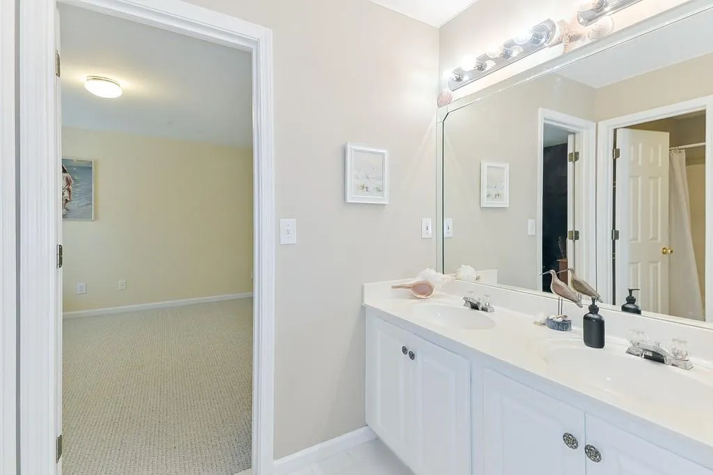 275 Somerset Court, Sandy Springs, Georgia 30350, 4 Bedrooms Bedrooms, ,3 BathroomsBathrooms,Residential,Sold,275 Somerset Court,6588406 275 Somerset Court, Sandy Springs, Georgia 30350, 4 Bedrooms Bedrooms, ,3 BathroomsBathrooms,Residential,Sold,275 Somerset Court,6588406