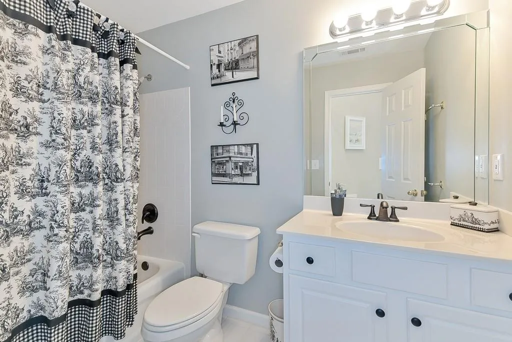 275 Somerset Court, Sandy Springs, Georgia 30350, 4 Bedrooms Bedrooms, ,3 BathroomsBathrooms,Residential,Sold,275 Somerset Court,6588406 275 Somerset Court, Sandy Springs, Georgia 30350, 4 Bedrooms Bedrooms, ,3 BathroomsBathrooms,Residential,Sold,275 Somerset Court,6588406