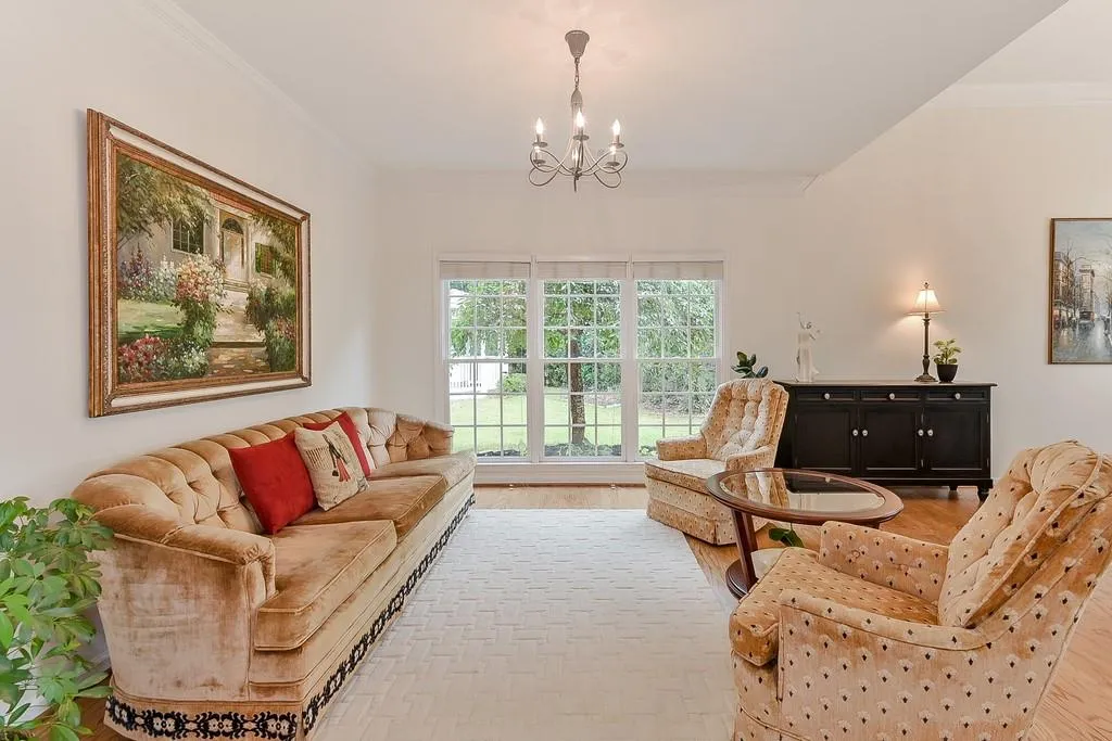 275 Somerset Court, Sandy Springs, Georgia 30350, 4 Bedrooms Bedrooms, ,3 BathroomsBathrooms,Residential,Sold,275 Somerset Court,6588406 275 Somerset Court, Sandy Springs, Georgia 30350, 4 Bedrooms Bedrooms, ,3 BathroomsBathrooms,Residential,Sold,275 Somerset Court,6588406