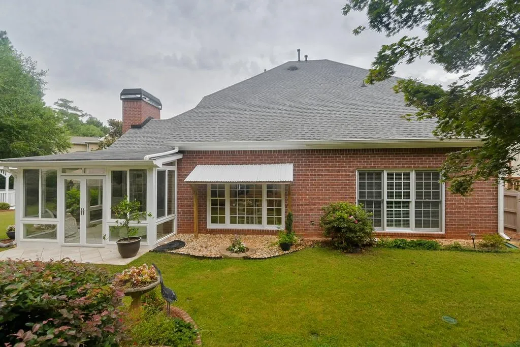 275 Somerset Court, Sandy Springs, Georgia 30350, 4 Bedrooms Bedrooms, ,3 BathroomsBathrooms,Residential,Sold,275 Somerset Court,6588406 275 Somerset Court, Sandy Springs, Georgia 30350, 4 Bedrooms Bedrooms, ,3 BathroomsBathrooms,Residential,Sold,275 Somerset Court,6588406