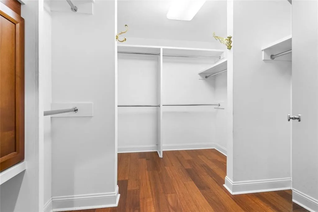 2881 Peachtree Road Ne Unit 1003, Atlanta, Georgia 30305, 2 Bedrooms Bedrooms, ,2 BathroomsBathrooms,Residential,For Sale,2881 Peachtree Road Ne Unit 1003,7622819