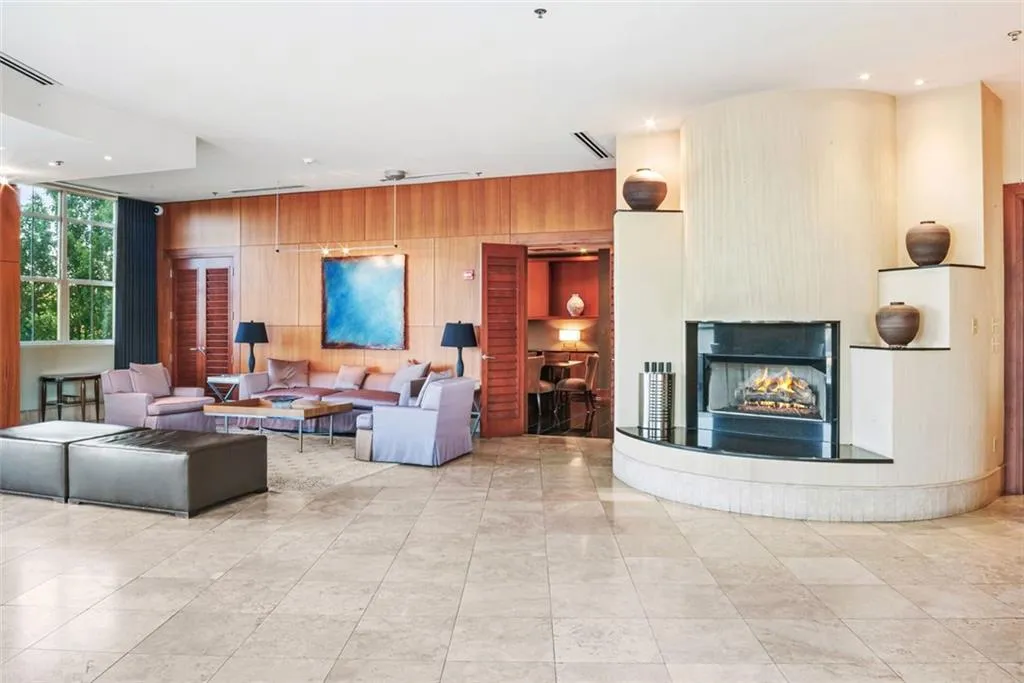 2881 Peachtree Road Ne Unit 1003, Atlanta, Georgia 30305, 2 Bedrooms Bedrooms, ,2 BathroomsBathrooms,Residential,For Sale,2881 Peachtree Road Ne Unit 1003,7622819