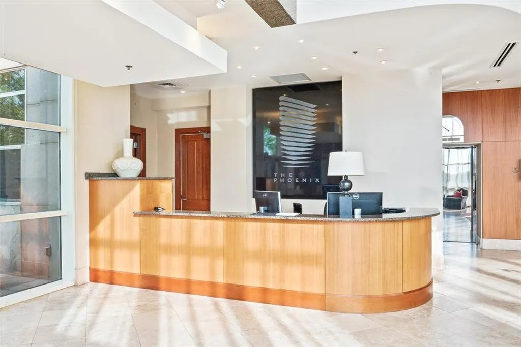 2881 Peachtree Road Ne Unit 1003, Atlanta, Georgia 30305, 2 Bedrooms Bedrooms, ,2 BathroomsBathrooms,Residential,For Sale,2881 Peachtree Road Ne Unit 1003,7622819