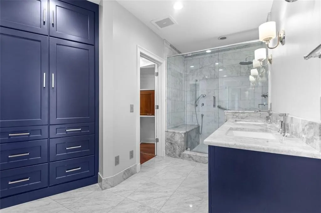 2881 Peachtree Road Ne Unit 1003, Atlanta, Georgia 30305, 2 Bedrooms Bedrooms, ,2 BathroomsBathrooms,Residential,For Sale,2881 Peachtree Road Ne Unit 1003,7622819