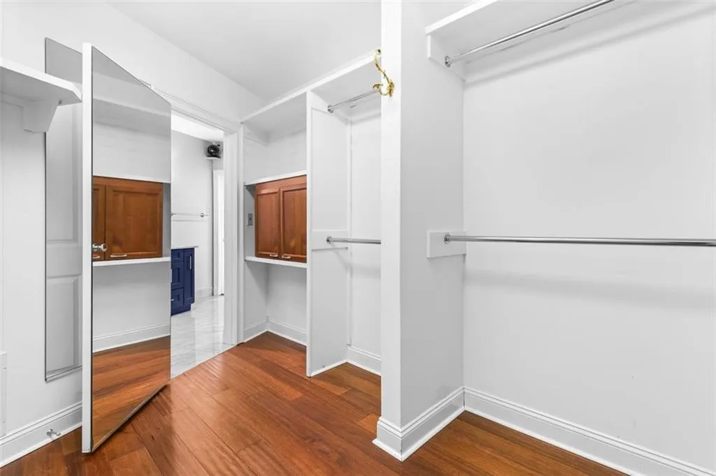 2881 Peachtree Road Ne Unit 1003, Atlanta, Georgia 30305, 2 Bedrooms Bedrooms, ,2 BathroomsBathrooms,Residential,For Sale,2881 Peachtree Road Ne Unit 1003,7622819