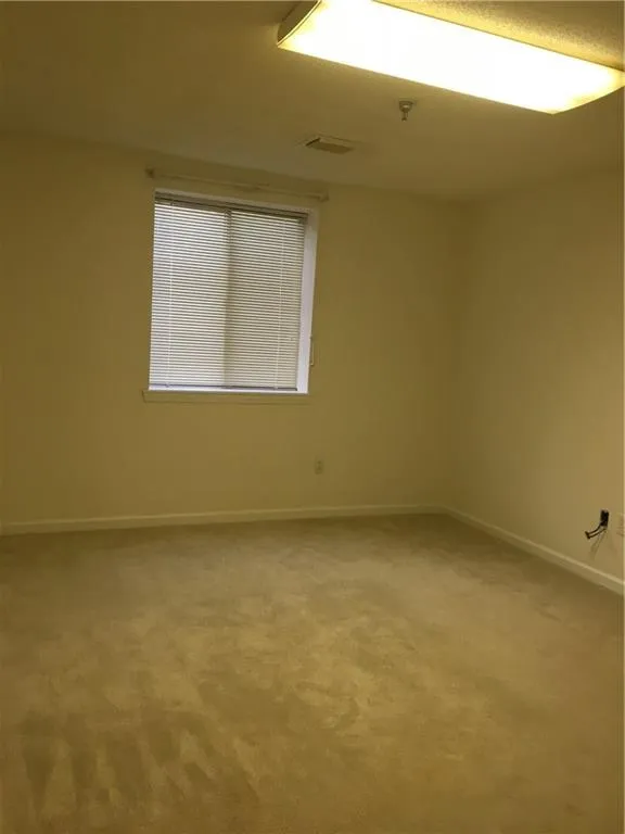 300 Johnson Ferry Road Ne Unit B113, Atlanta, Georgia 30328, 2 Bedrooms Bedrooms, ,2 BathroomsBathrooms,Residential,Sold,300 Johnson Ferry Road Ne Unit B113,5721239