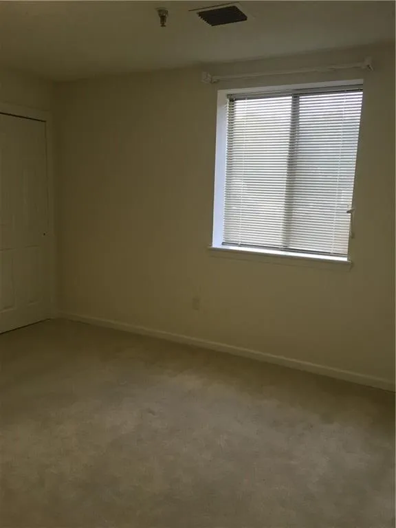 300 Johnson Ferry Road Ne Unit B113, Atlanta, Georgia 30328, 2 Bedrooms Bedrooms, ,2 BathroomsBathrooms,Residential,Sold,300 Johnson Ferry Road Ne Unit B113,5721239