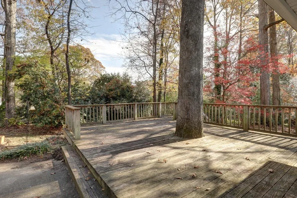 4765 Brinkley Lane Ne, Sandy Springs, Georgia 30342, 4 Bedrooms Bedrooms, ,3 BathroomsBathrooms,Residential,Sold,4765 Brinkley Lane Ne,6813974