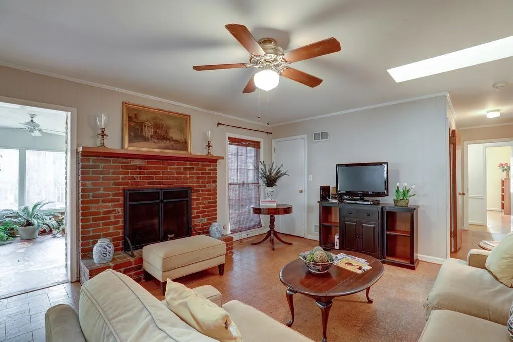 4765 Brinkley Lane Ne, Sandy Springs, Georgia 30342, 4 Bedrooms Bedrooms, ,3 BathroomsBathrooms,Residential,Sold,4765 Brinkley Lane Ne,6813974