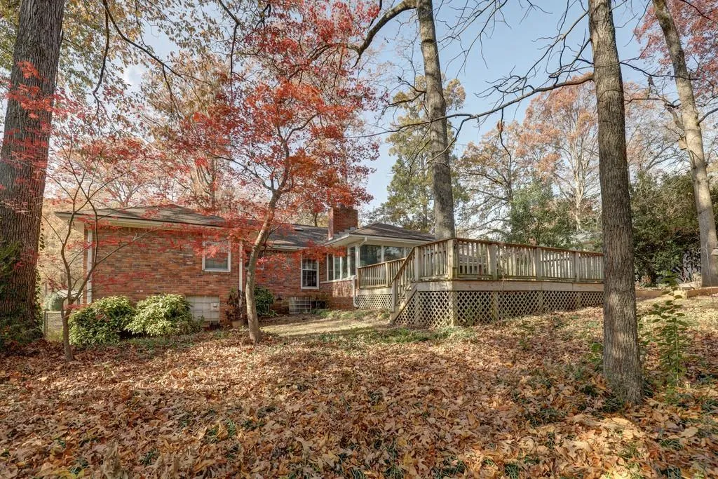 4765 Brinkley Lane Ne, Sandy Springs, Georgia 30342, 4 Bedrooms Bedrooms, ,3 BathroomsBathrooms,Residential,Sold,4765 Brinkley Lane Ne,6813974