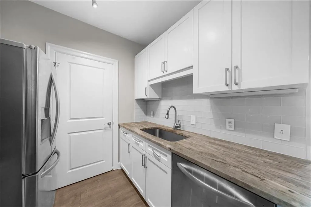 325 E Paces Ferry Road Ne Unit 504, Atlanta, Georgia 30305, 1 Bedroom Bedrooms, ,1 BathroomBathrooms,Residential,For Sale,325 E Paces Ferry Road Ne Unit 504,7651081