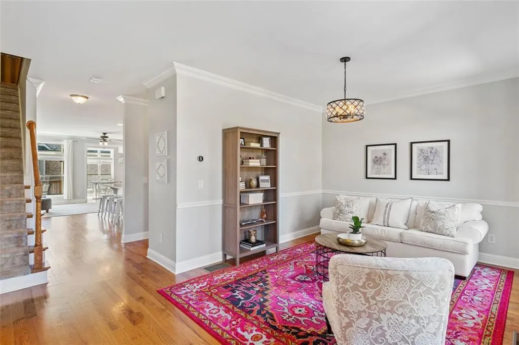 7960 Highland Bluff, Sandy Springs, Georgia 30328, 3 Bedrooms Bedrooms, ,3 BathroomsBathrooms,Residential,Sold,7960 Highland Bluff,6924187