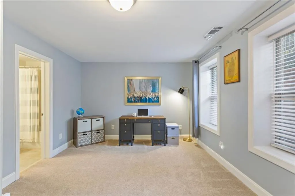 7960 Highland Bluff, Sandy Springs, Georgia 30328, 3 Bedrooms Bedrooms, ,3 BathroomsBathrooms,Residential,Sold,7960 Highland Bluff,6924187