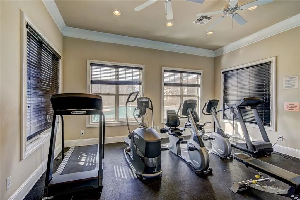 7960 Highland Bluff, Sandy Springs, Georgia 30328, 3 Bedrooms Bedrooms, ,3 BathroomsBathrooms,Residential,Sold,7960 Highland Bluff,6924187