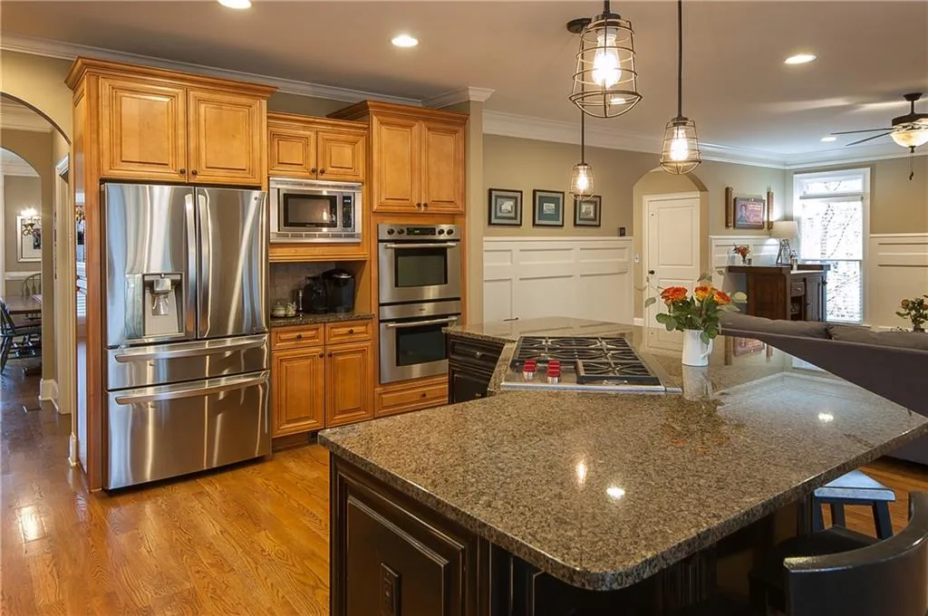 7967 Magnolia Square, Sandy Springs, Georgia 30350, 4 Bedrooms Bedrooms, ,4 BathroomsBathrooms,Residential,Sold,7967 Magnolia Square,6837771