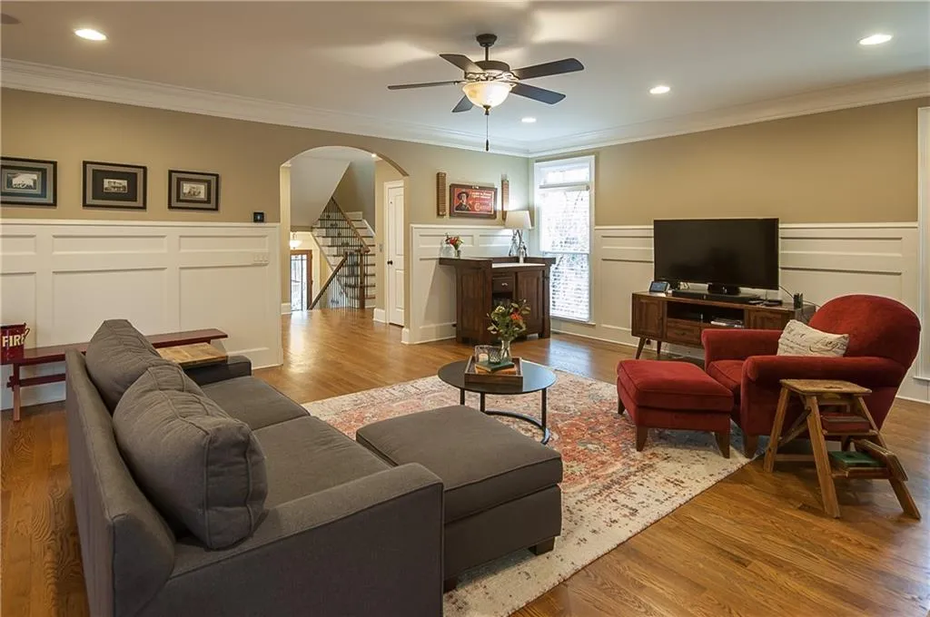 7967 Magnolia Square, Sandy Springs, Georgia 30350, 4 Bedrooms Bedrooms, ,4 BathroomsBathrooms,Residential,Sold,7967 Magnolia Square,6837771