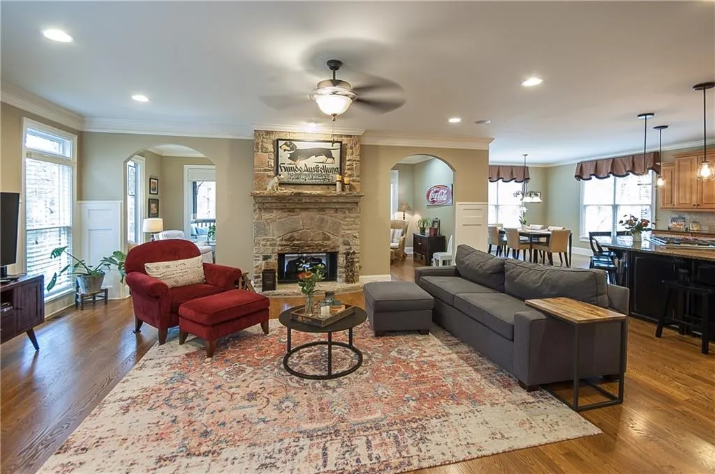 7967 Magnolia Square, Sandy Springs, Georgia 30350, 4 Bedrooms Bedrooms, ,4 BathroomsBathrooms,Residential,Sold,7967 Magnolia Square,6837771