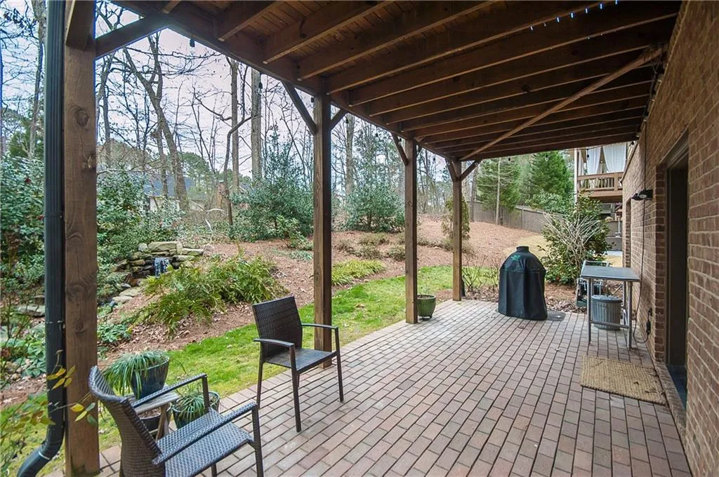 7967 Magnolia Square, Sandy Springs, Georgia 30350, 4 Bedrooms Bedrooms, ,4 BathroomsBathrooms,Residential,Sold,7967 Magnolia Square,6837771